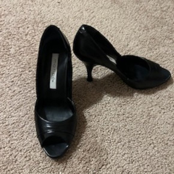 Women's Heels Open Toe Slip on Brand: Maripe Size 6M Upper Leather Heels 3 1/2" - Picture 2 of 4